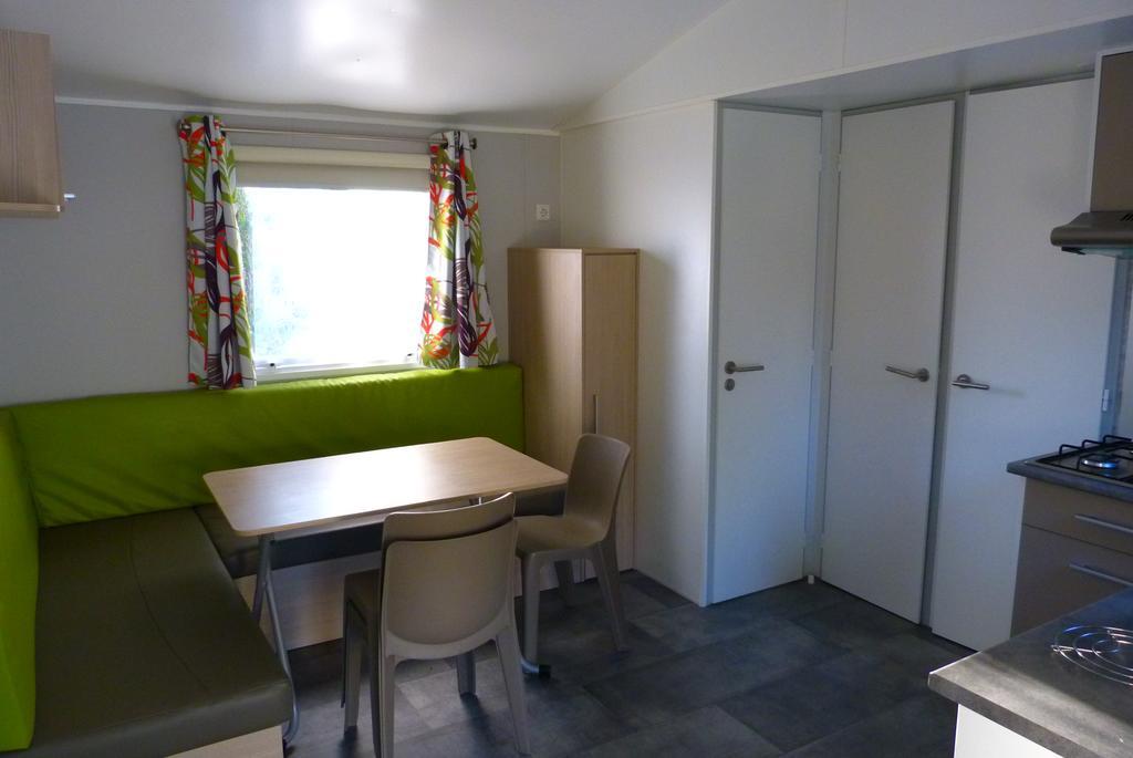 Camping La Maurie Foulerot Δωμάτιο φωτογραφία